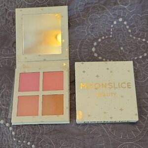 Four-Shade Blush Palette - Pink & Peach